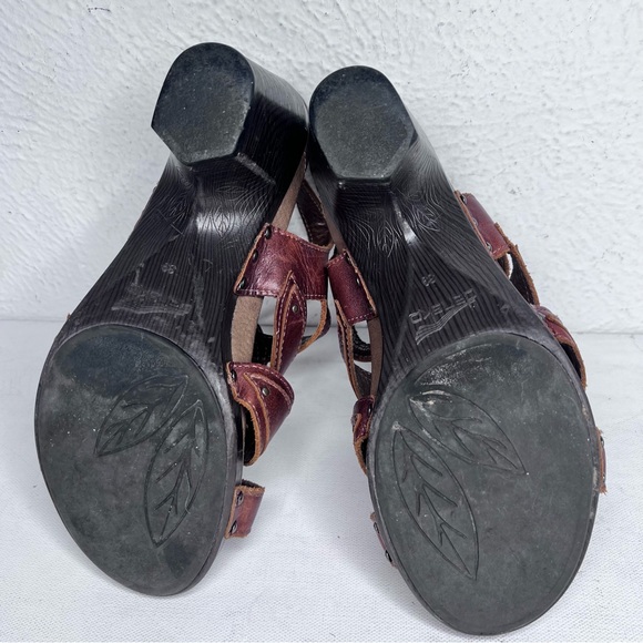 Dansko Nina brown full grain leather sandal - Picture 7 of 7